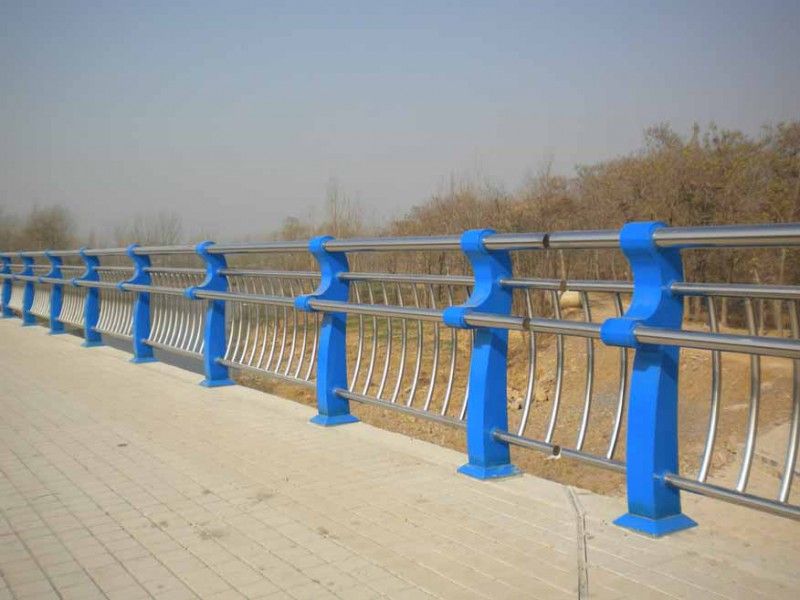 <b>不銹鋼橋梁護欄</b>
